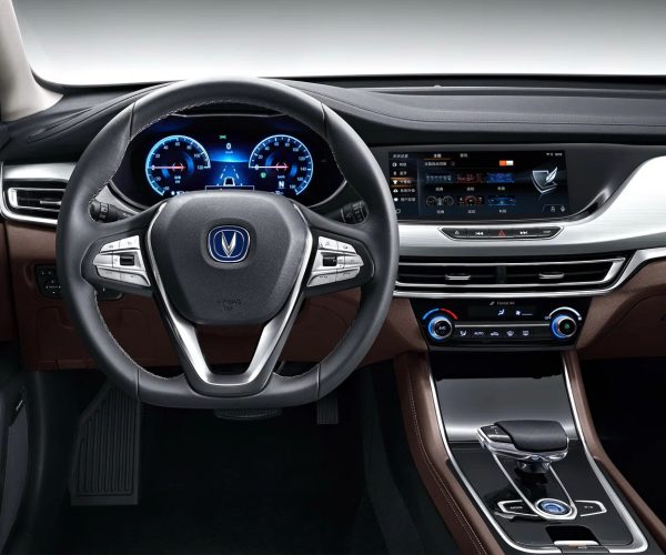 электрокар CHANGAN EADO EV460 в Минске