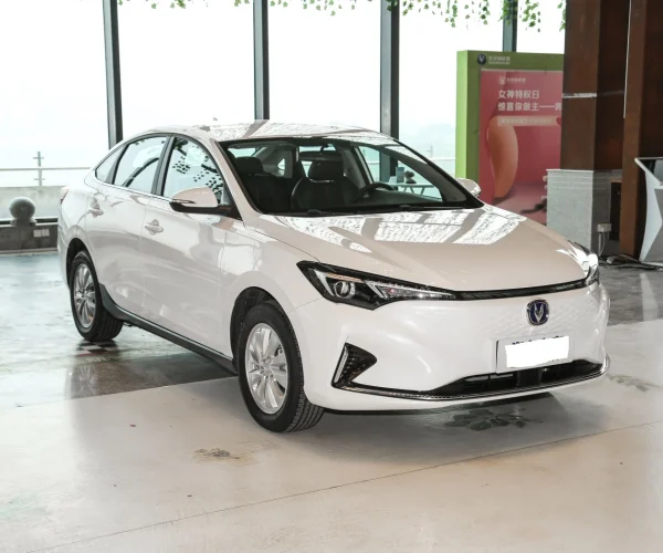 электрокар CHANGAN EADO EV460 цена в Минске